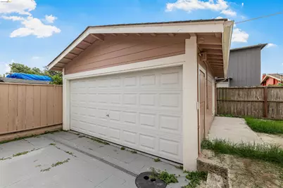 6007 San Pablo Ave, Oakland, CA 94608 - Photo 44