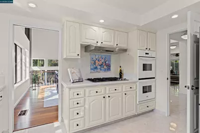 10137 Nantucket Dr, San Ramon, CA 94582 - Photo 14
