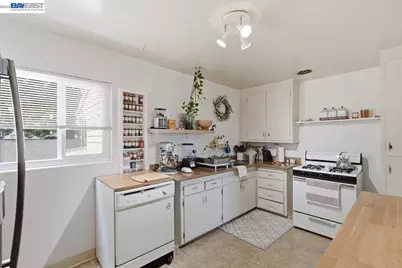 882 Tennyson Rd, Hayward, CA 94544 - Photo 38