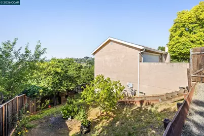 27468 Hayward Blvd, Hayward, CA 94542 - Photo 48