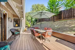 27468 Hayward Blvd, Hayward, CA 94542 - Photo 4