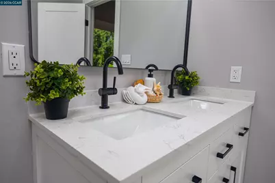 2479 Pacheco St, Concord, CA 94520 - Photo 14