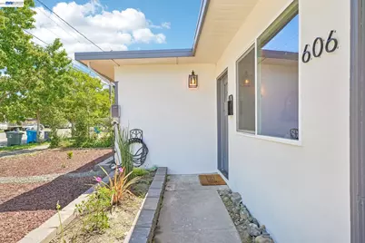 606 9th St, Santa Rosa, CA 95401 - Photo 8