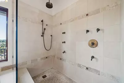 6611 Elverton Dr, Oakland, CA 94611 - Photo 60