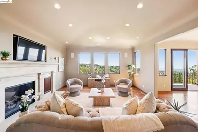 6611 Elverton Dr, Oakland, CA 94611 - Photo 10