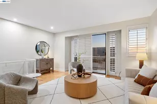 41 Spyglass Hl, Oakland, CA 94618 - Photo 2