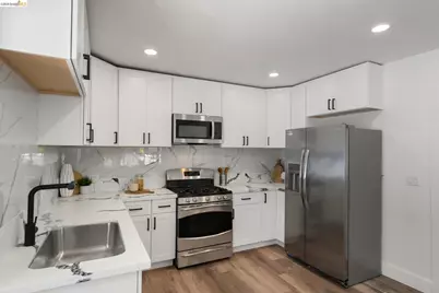 4006 Carrington St, Oakland, CA 94601 - Photo 18
