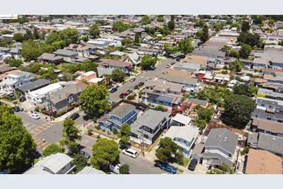 4006 Carrington St, Oakland, CA 94601 - Photo 46