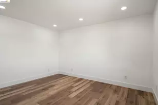 4006 Carrington St, Oakland, CA 94601 - Photo 32
