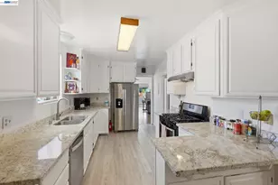 560 41st St, Richmond, CA 94805 - Photo 1
