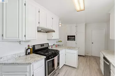 560 41st St, Richmond, CA 94805 - Photo 14