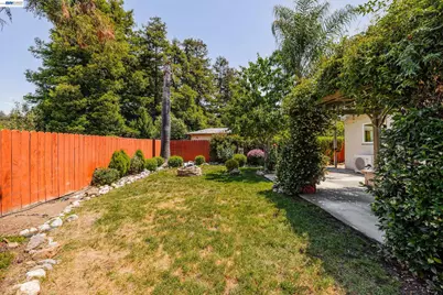 26574 Colette St, Hayward, CA 94544 - Photo 24
