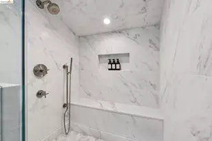 6200 Wood Dr, Oakland, CA 94611 - Photo 50