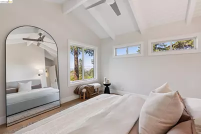 6200 Wood Dr, Oakland, CA 94611 - Photo 44