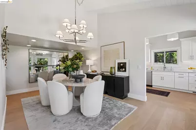 6200 Wood Dr, Oakland, CA 94611 - Photo 24