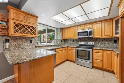 109 Crownpointe Dr, Vallejo, CA 94591 - Photo 22
