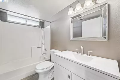109 Crownpointe Dr, Vallejo, CA 94591 - Photo 12