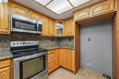 109 Crownpointe Dr, Vallejo, CA 94591 - Photo 24