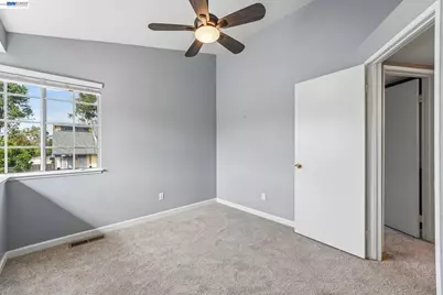 109 Crownpointe Dr, Vallejo, CA 94591 - Photo 40
