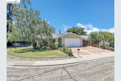 1225 Tarrogana Dr, Tracy, CA 95376 - Photo 8
