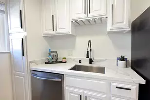 10 Moss Ave, Oakland, CA 94610 - Photo 6