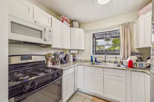 19034 Western Blvd, Hayward, CA 94541 - Photo 10