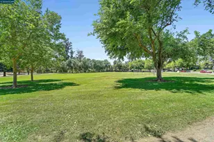 717 Beelard Dr, Vacaville, CA 95687 - Photo 40