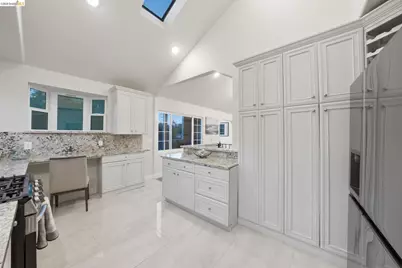 3426 Pierson St, Oakland, CA 94619 - Photo 10