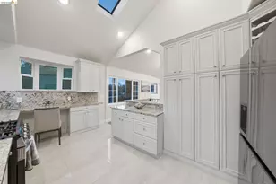 3426 Pierson St, Oakland, CA 94619 - Photo 10