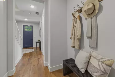 467 Mitchell Ave, Alameda, CA 94501 - Photo 4