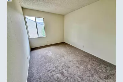 755 Pine St, Livermore, CA 94551 - Photo 28