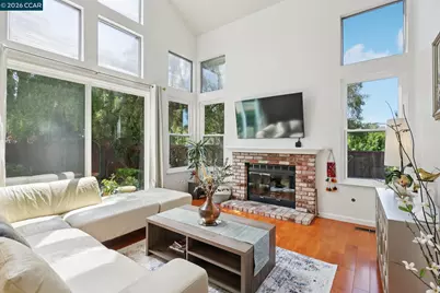 242 El Pueblo Pl, Clayton, CA 94517 - Photo 8
