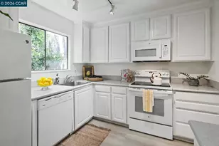 378 Camelback Rd, Pleasant Hill, CA 94523 - Photo 8