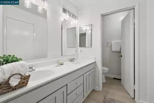 378 Camelback Rd, Pleasant Hill, CA 94523 - Photo 20