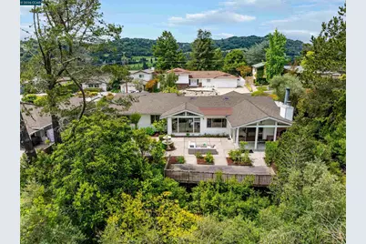 61 Sullivan Dr, Moraga, CA 94556 - Photo 48