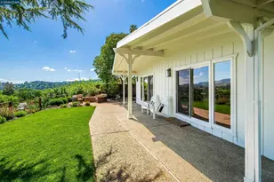 11 Dale Ct, Lafayette, CA 94595 - Photo 36