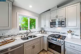 11 Dale Ct, Lafayette, CA 94595 - Photo 10