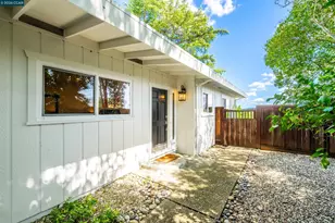11 Dale Ct, Lafayette, CA 94595 - Photo 4