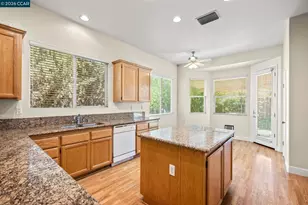 7908 Gazelle Trail Way, Antelope, CA 95843 - Photo 12