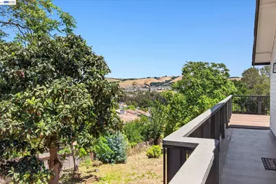 3280 Ohlone Way, Hayward, CA 94541 - Photo 32
