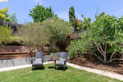 223 Park View Ave, Piedmont, CA 94610 - Photo 38