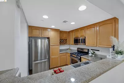 2220 Gellert Blvd #4303, South San Francisco, CA 94080 - Photo 20
