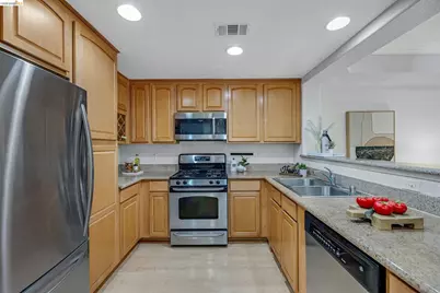 2220 Gellert Blvd #4303, South San Francisco, CA 94080 - Photo 14