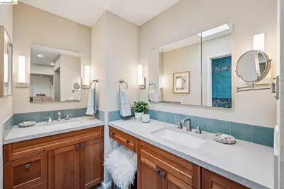 576 Vistamont Ave, Berkeley, CA 94708 - Photo 22