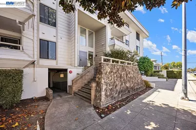 2077 Washington Ave #212, San Leandro, CA 94577 - Photo 26