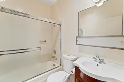 2715 Benvenue Ave, Berkeley, CA 94705 - Photo 8