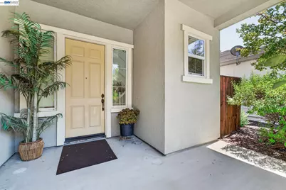 9348 Vintner Circle, Patterson, CA 95363 - Photo 8