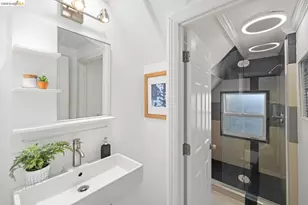 7523 Outlook Ave, Oakland, CA 94605 - Photo 30