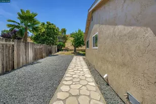 2333 Arthur Way, Antioch, CA 94509 - Photo 10