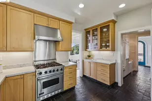 8 Mosswood Rd, Berkeley, CA 94704 - Photo 14